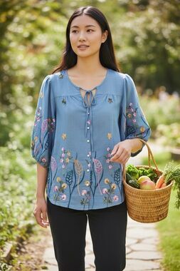 Ana & Rose Women’s Embroidered Floral Balloon Sleeve Blouse Size Medium Peasant